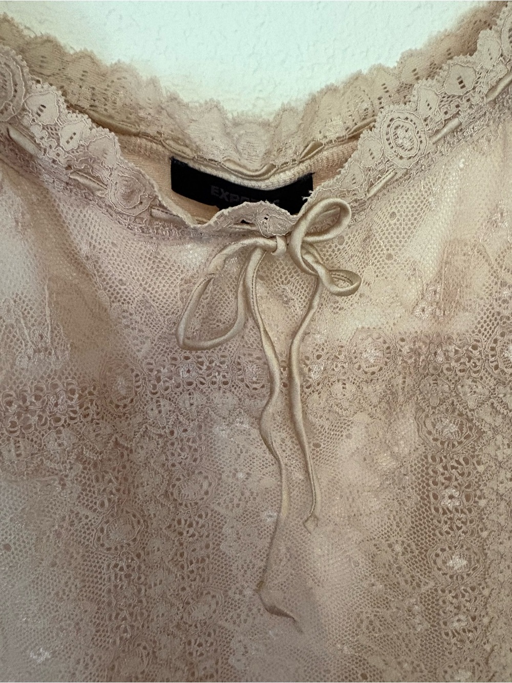 Express Lace Trim Camisole in Beige - Picture 4 of 8